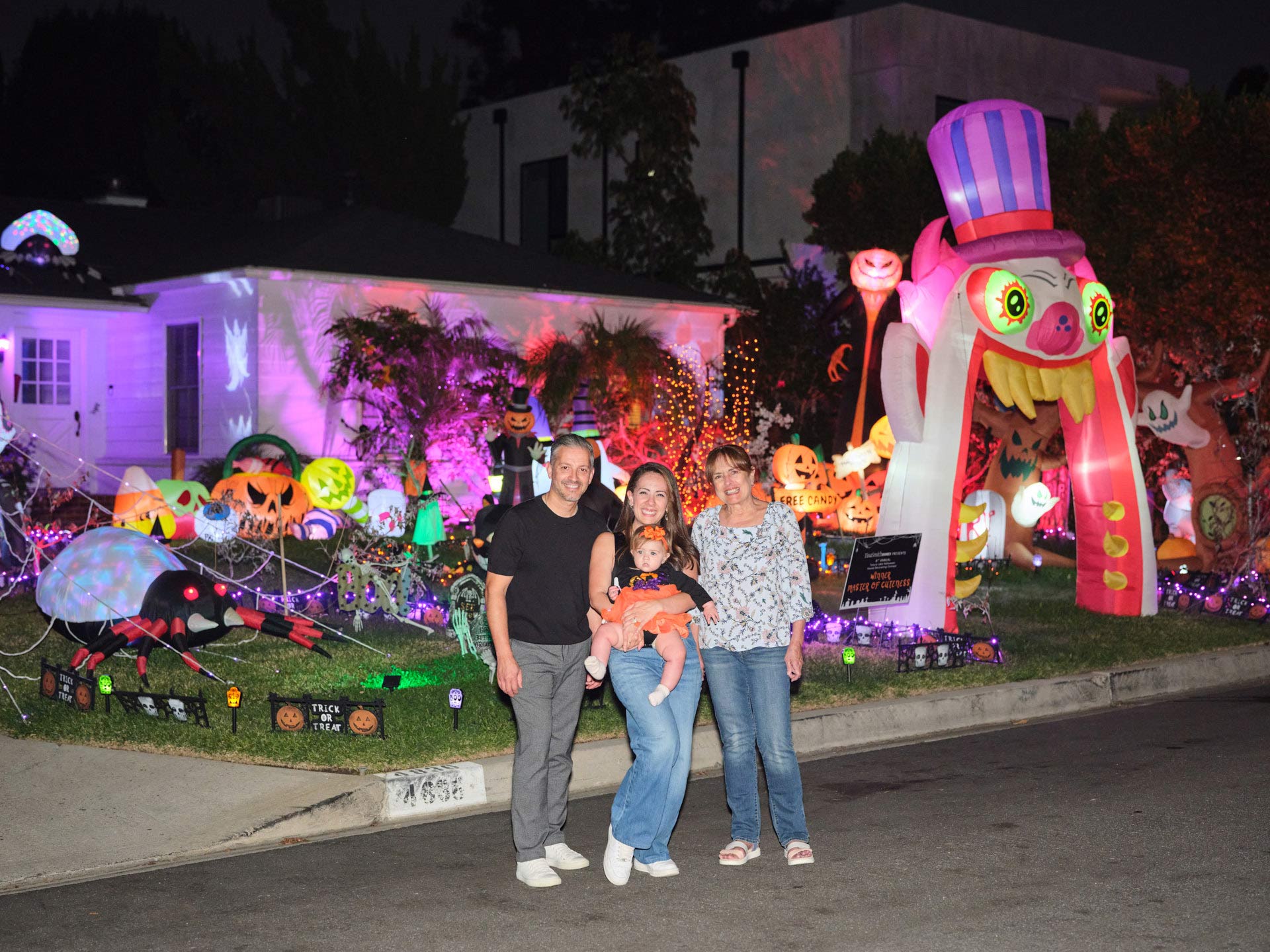 ghouls-on-the-block-1-master-of-cuteness-1